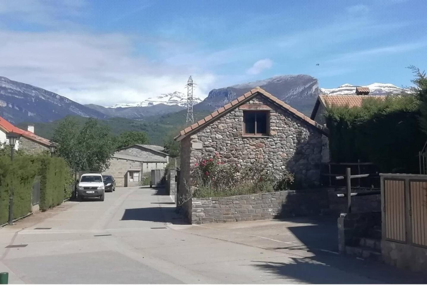 Duplex La Valle Ordesaainsa Laspuña Esterno foto