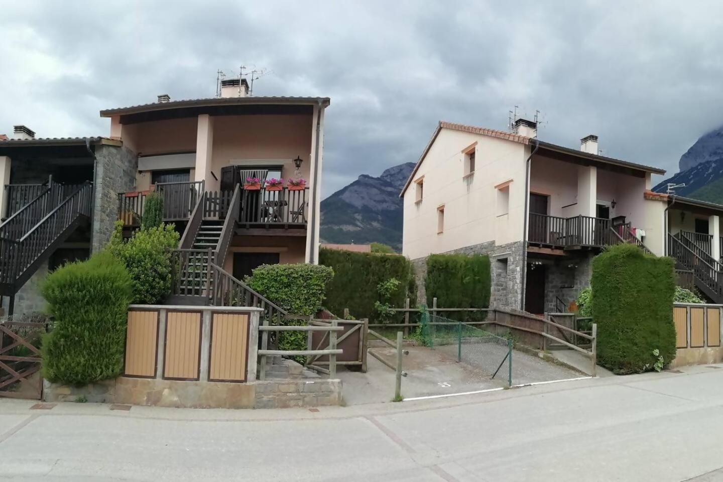 Duplex La Valle Ordesaainsa Laspuña Esterno foto