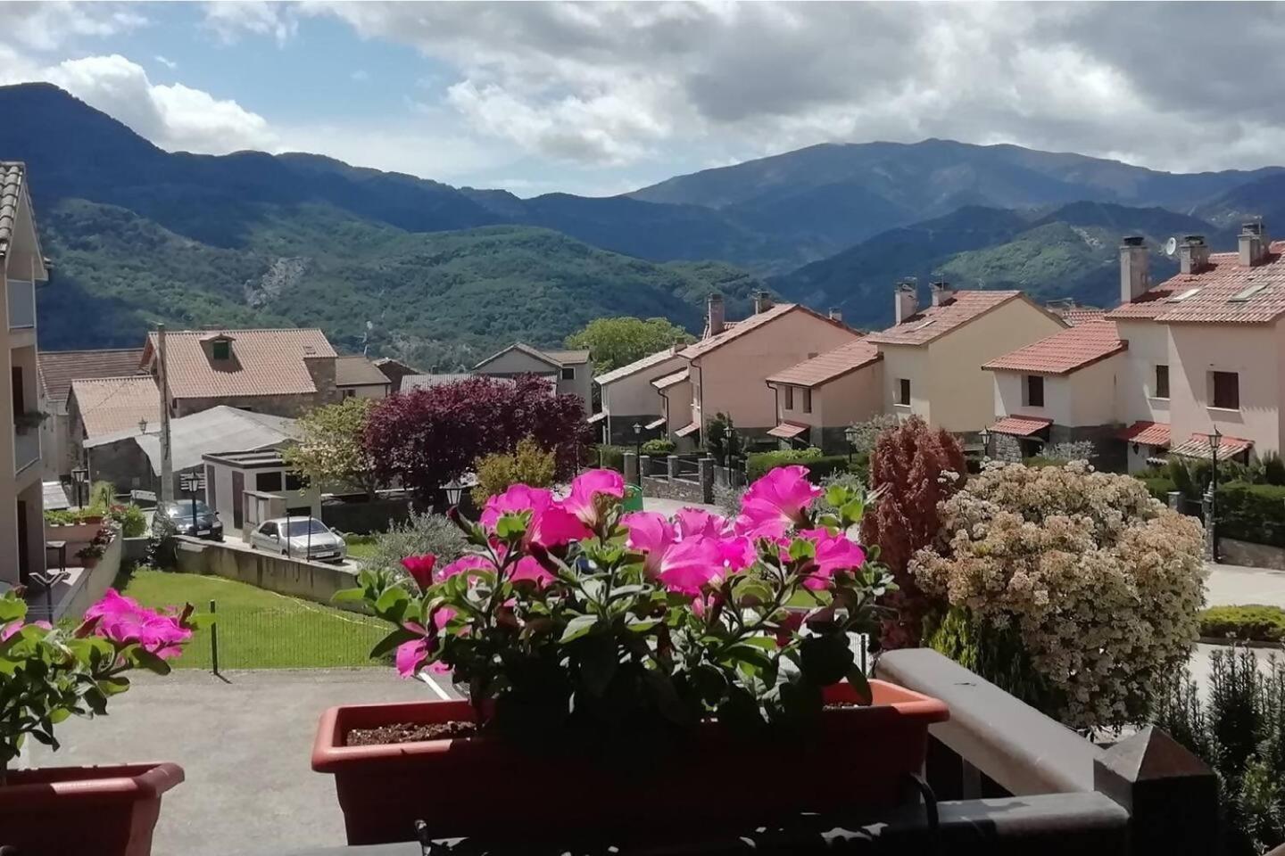 Duplex La Valle Ordesaainsa Laspuña Esterno foto